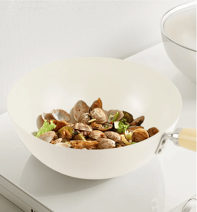 Casserole en céramique tous feux avec couvercle