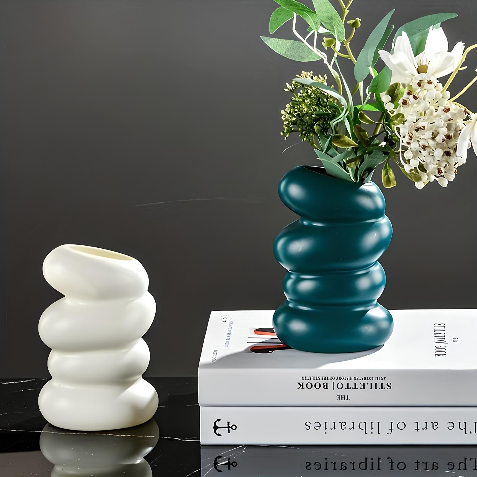 Vase en spirale imitation porcelaine - UstensilesCulinaires