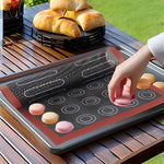 Tapis de cuisson en silicone perforé - UstensilesCulinaires