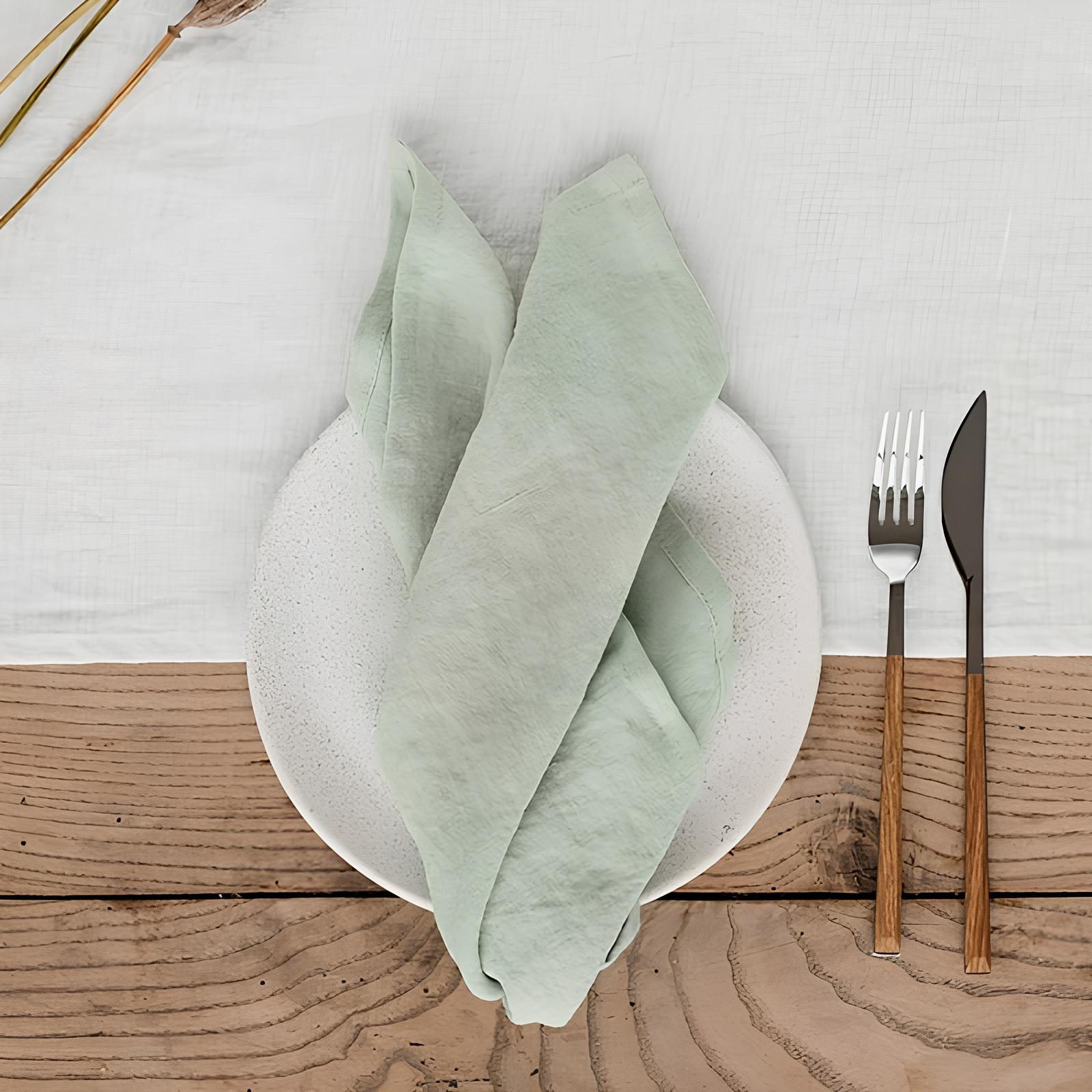 Serviette de table unie en polyester