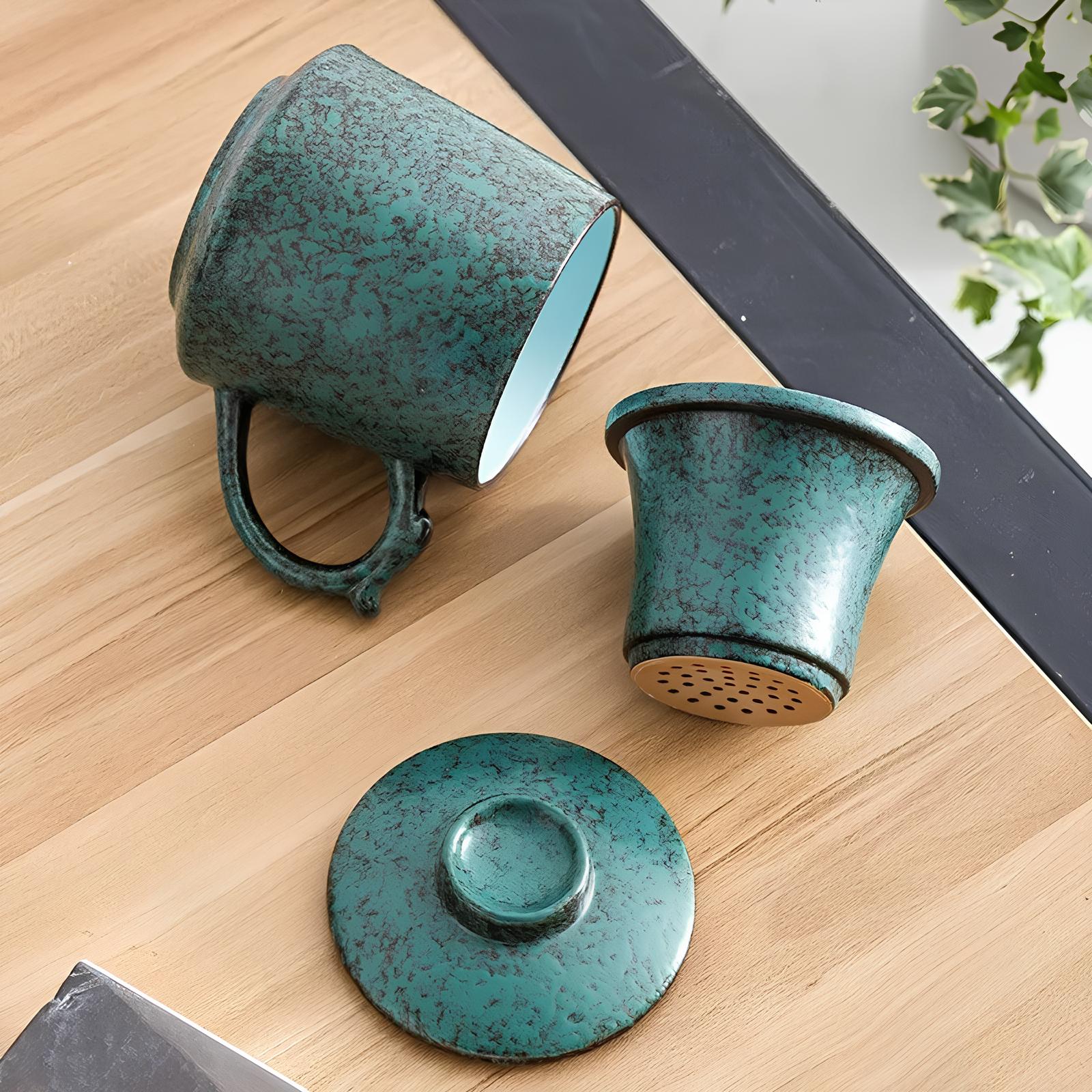 Mug en céramique avec infuseur de thé - UstensilesCulinaires