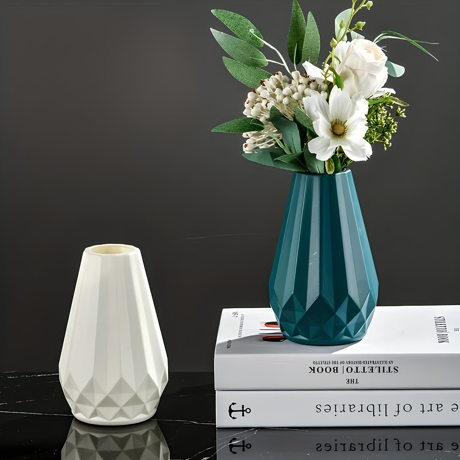 Vase décoratif moderne - Motif géométrique - UstensilesCulinaires