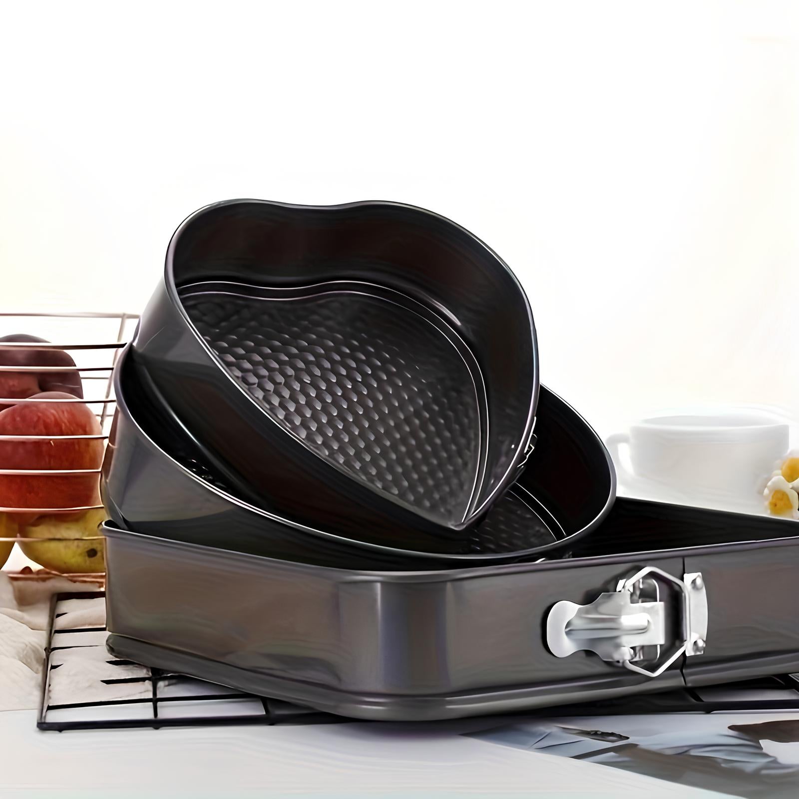 Moule à gâteaux antiadhésif à charnière - UstensilesCulinaires