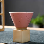 Tasse Artisanale Conique en Céramique - UstensilesCulinaires