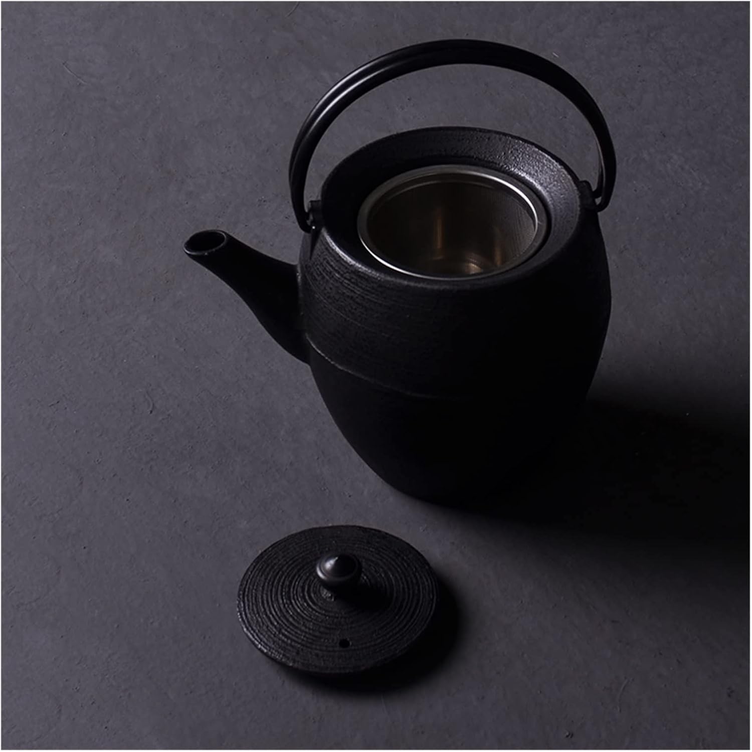 Théière japonaise en fonte noire 1,1L - Design moderne