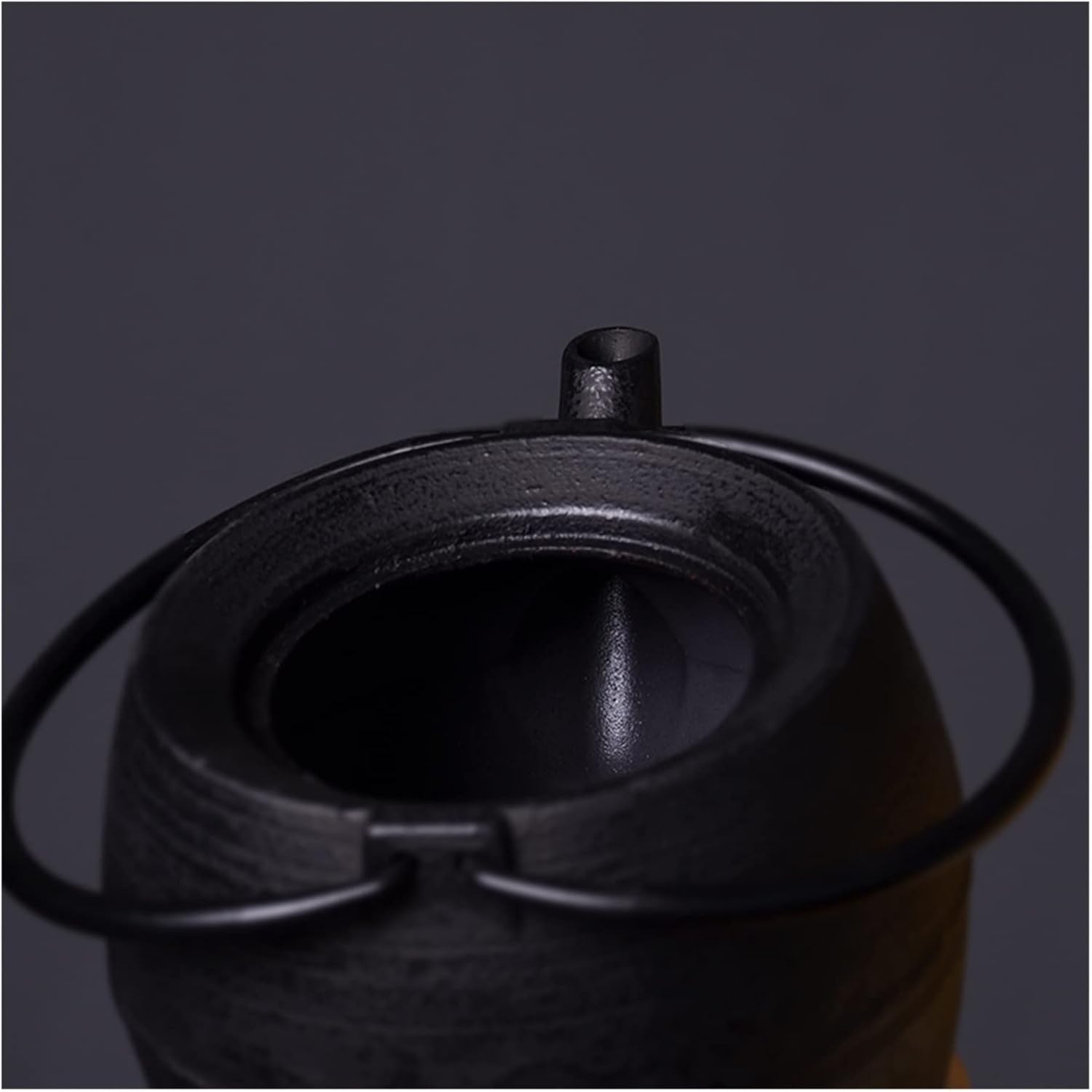 Théière japonaise en fonte noire 1,1L - Design moderne