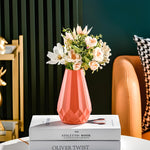 Vase décoratif moderne - Motif géométrique - UstensilesCulinaires