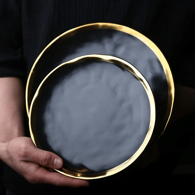 Assiette plate en céramique - L'imperfection noir - UstensilesCulinaires